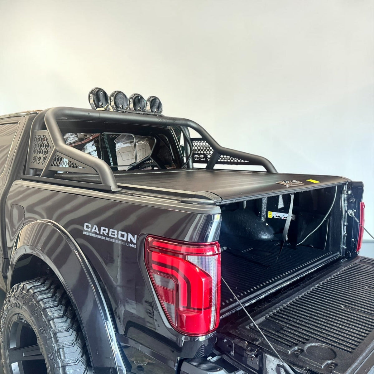 FORD F150 TONNEAU SLIDE N LOCK ALUMINUM BED COVER