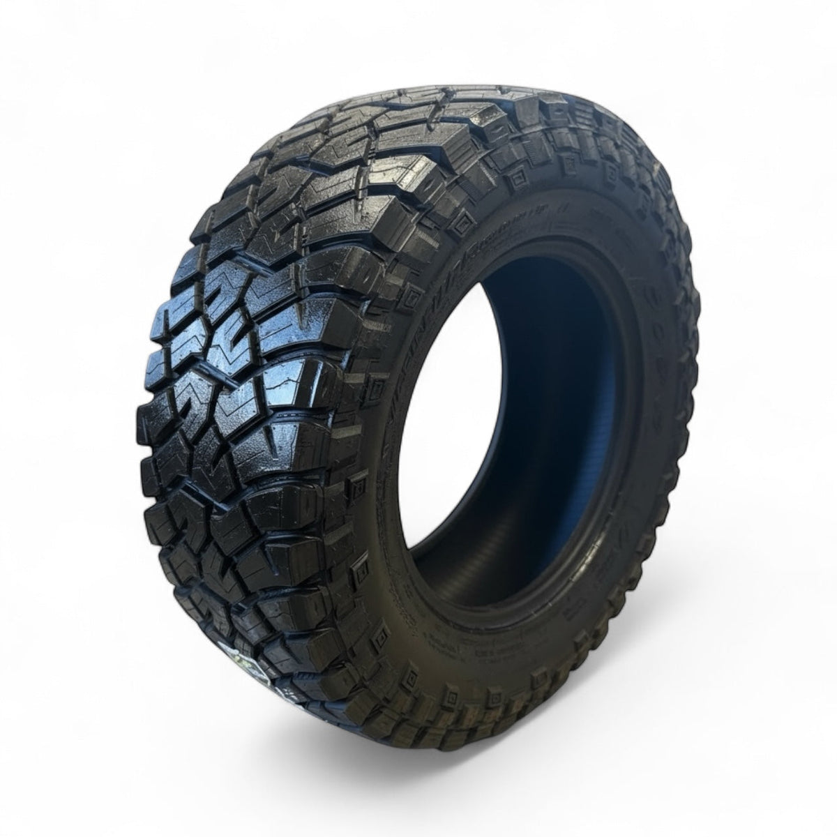 37” TIRES 37/13.5/R20