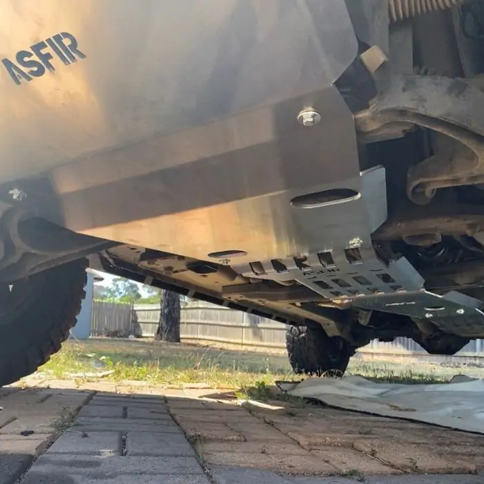 Jeep Grand Cherokee / Commander Front Skid Plate | Gas 3.7L&4.7L \ Diesel 3.0L