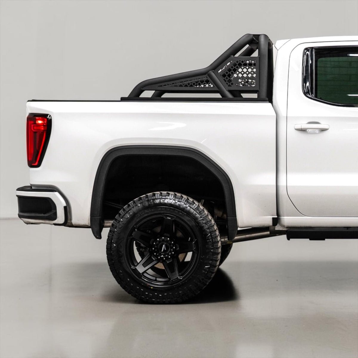 GMC SIERRA 1500 (2019-2027 )ALUMINUM REAR BED CHASE RACK