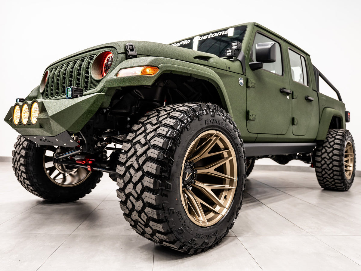 37” TIRES 37/13.5/R20